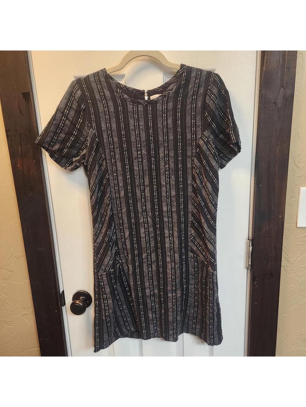 Paper Crane Women's Linen Blend Mini Dress - Size Small